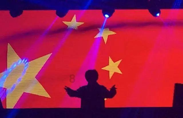 不熟的同事结婚行政统一收礼金，公司同事结婚统一收礼金你会给吗？